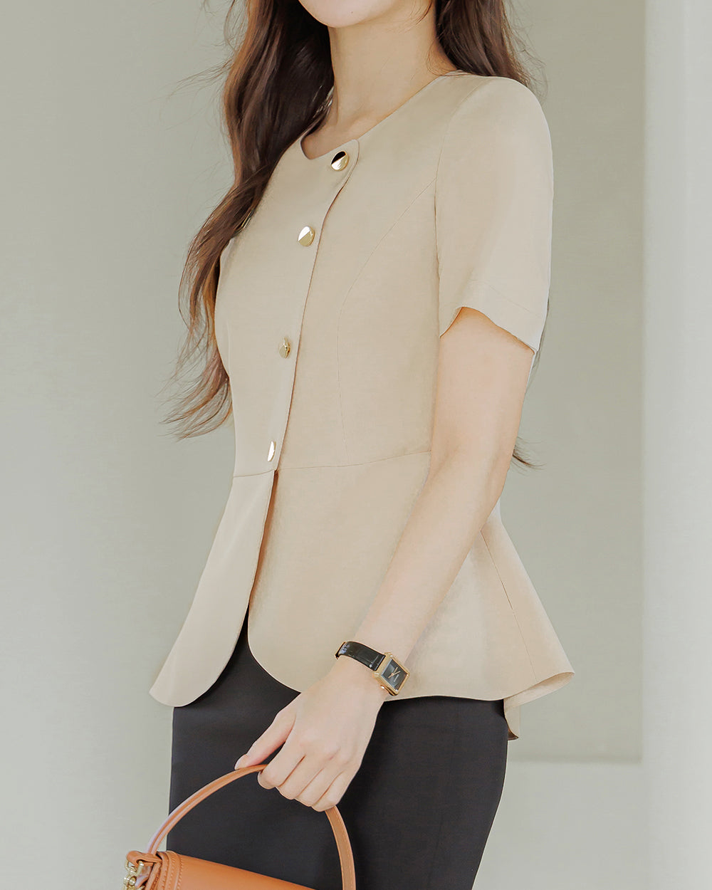美容サロン制服Berre short sleeve BEIGE横向き