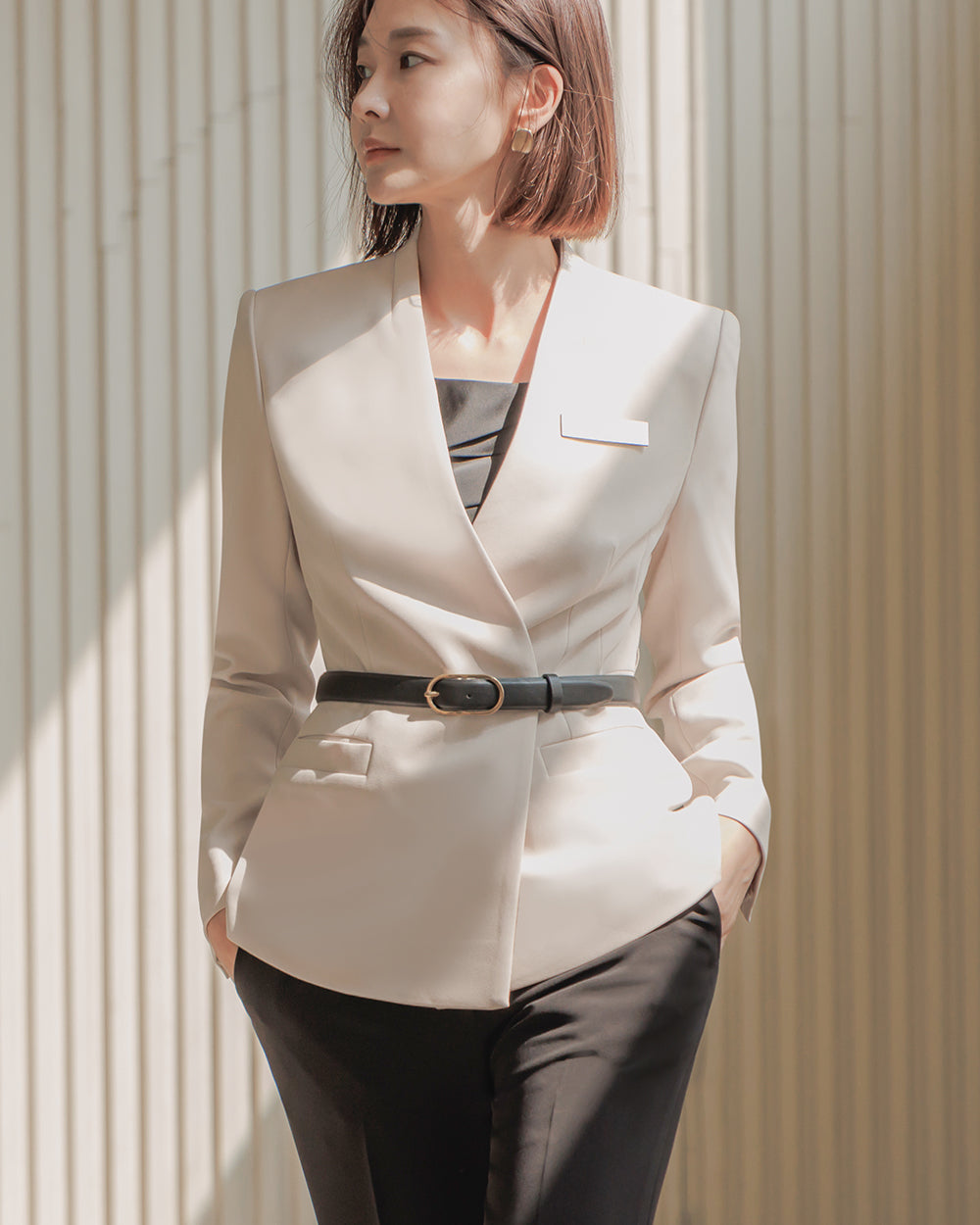 リクルートD'une long sleeve BEIGE横向き, 着用イメージ