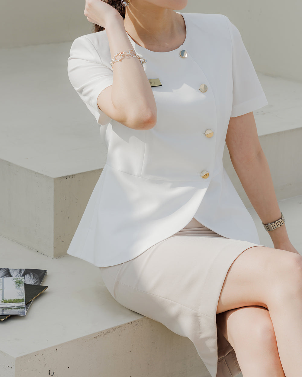 美容サロン制服Berre short sleeve IVORYフロント