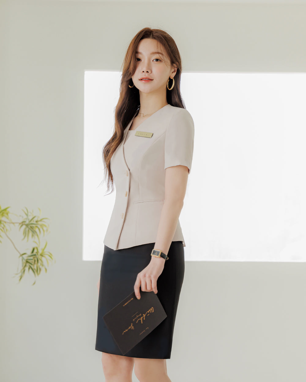 クリニック制服Blossom short sleeve BEIGE横向き, コーディネート例