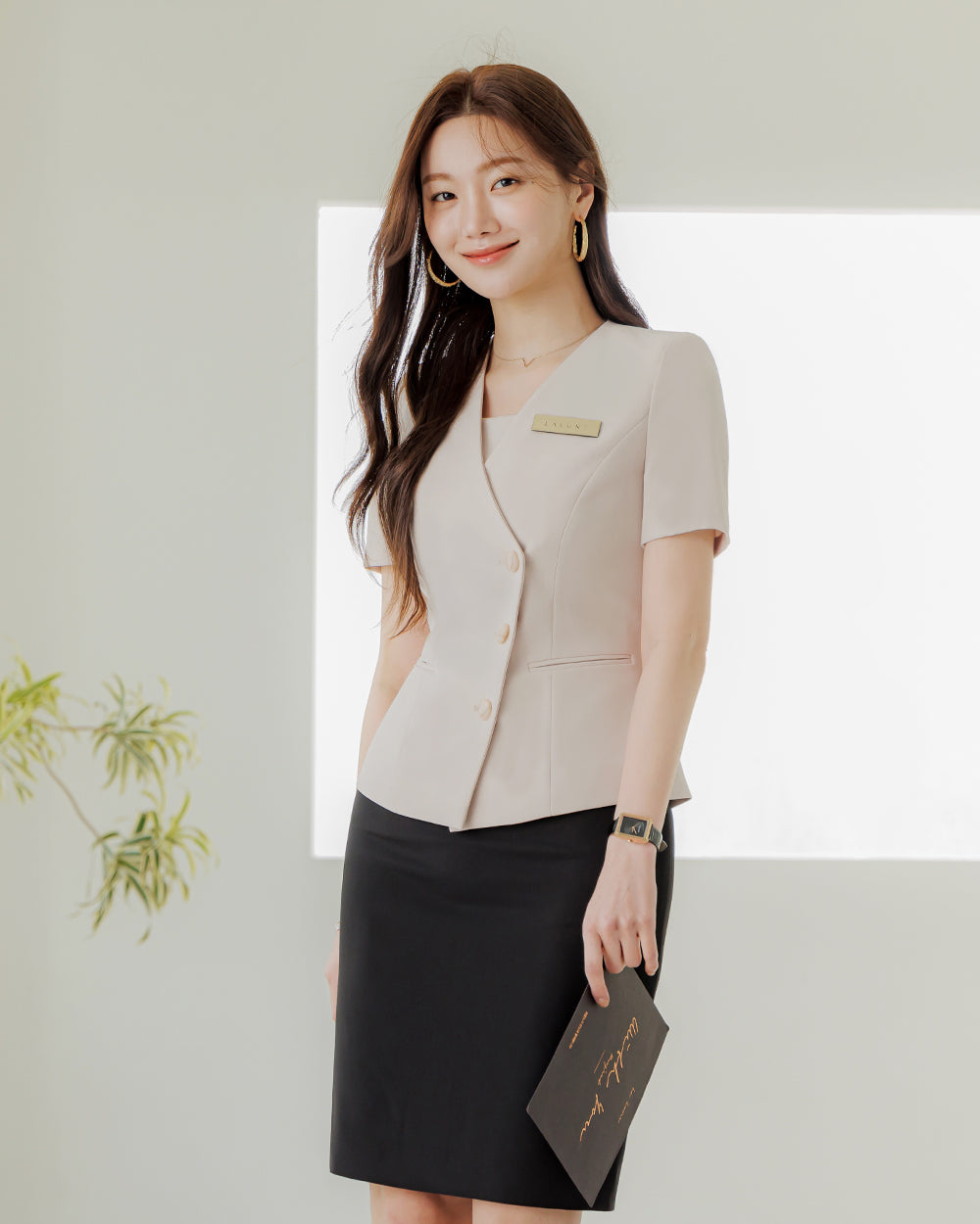 クリニック制服Blossom short sleeve BEIGE横向き, コーディネート例