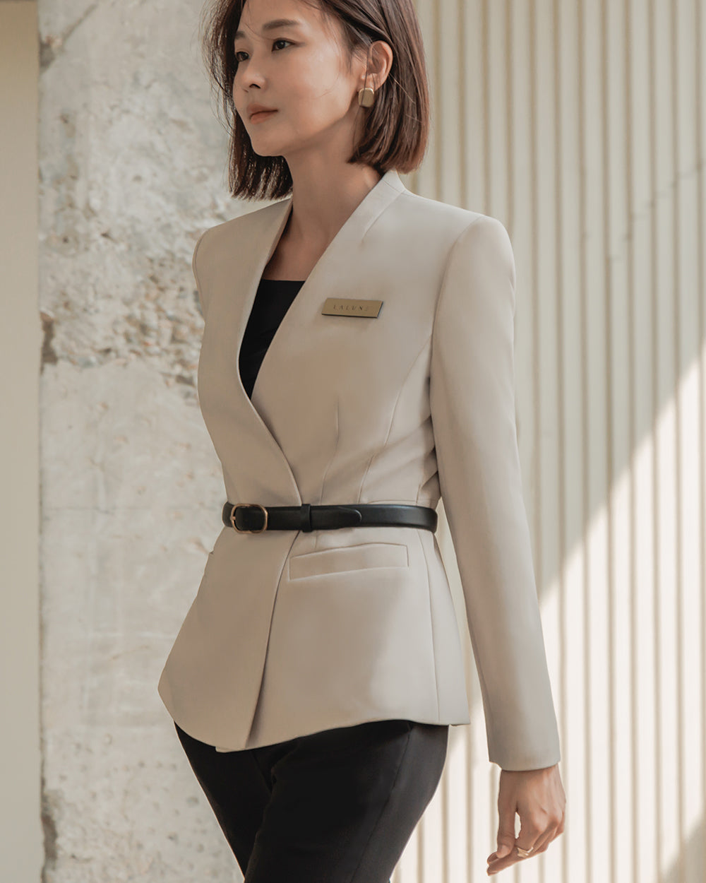 リクルートD'une long sleeve BEIGE横向き, 着用イメージ