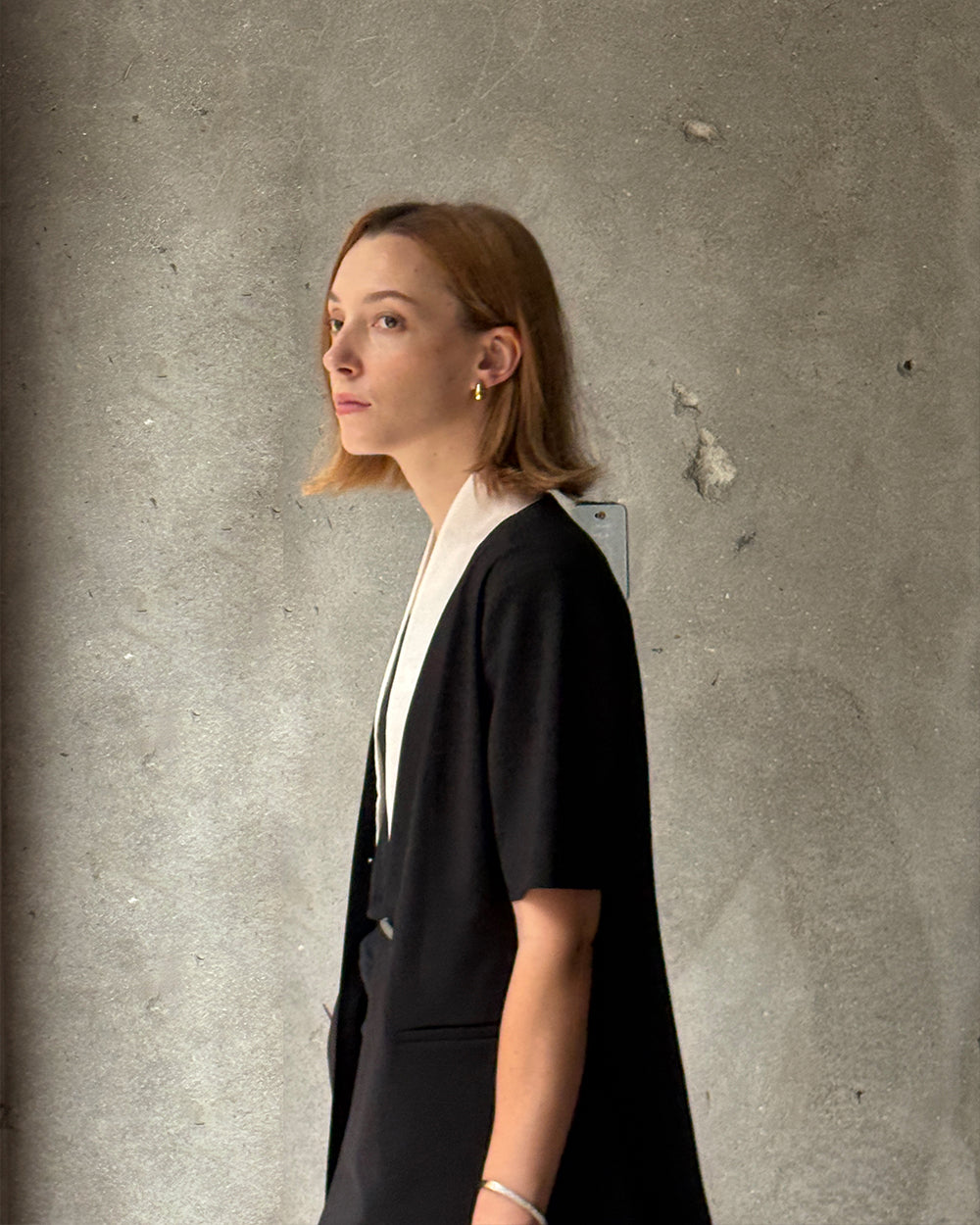 オフィスカジュアルJ LALUNE short sleeve BLACKサイド
