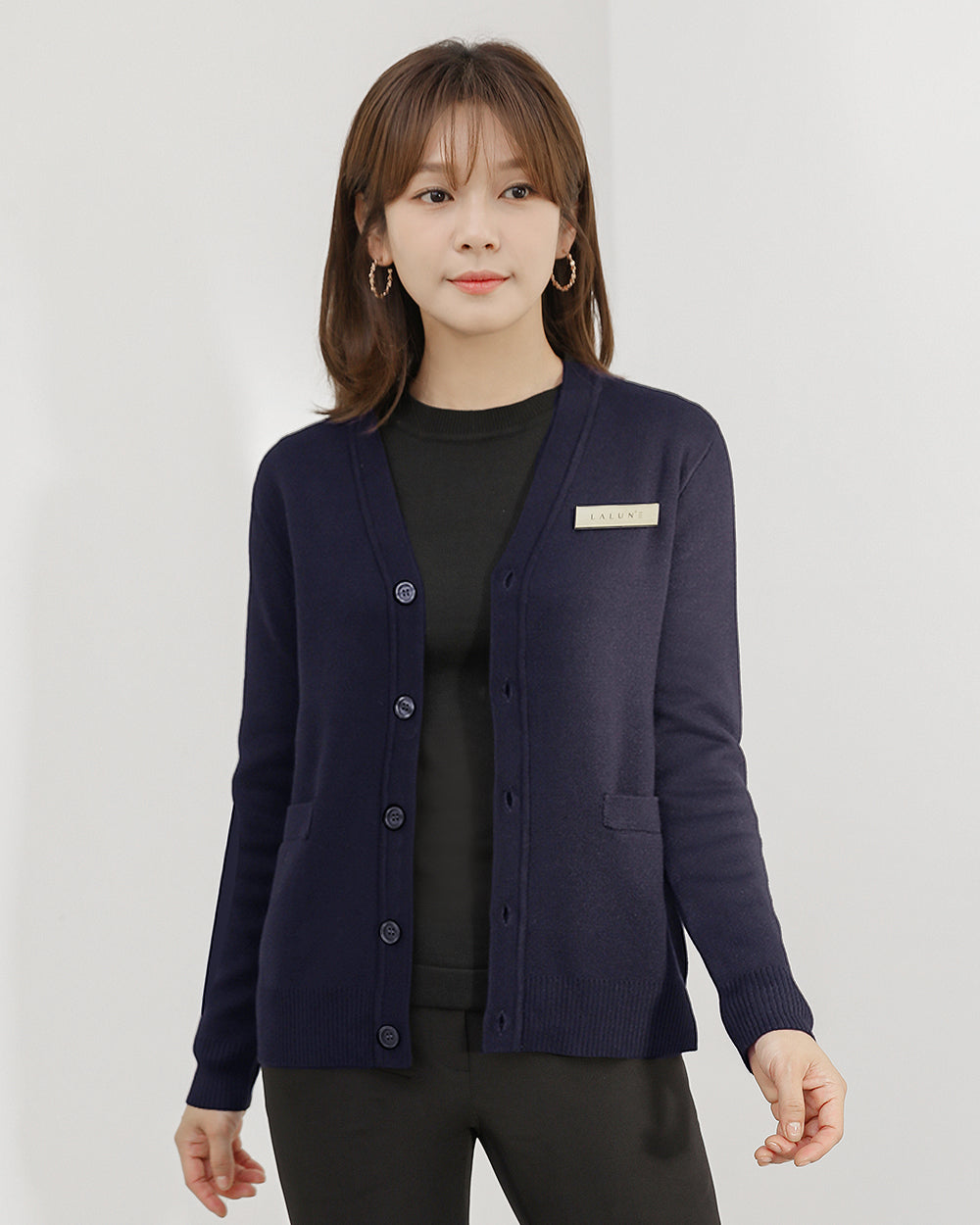 クリニック制服V NECK cardigan NAVY正面