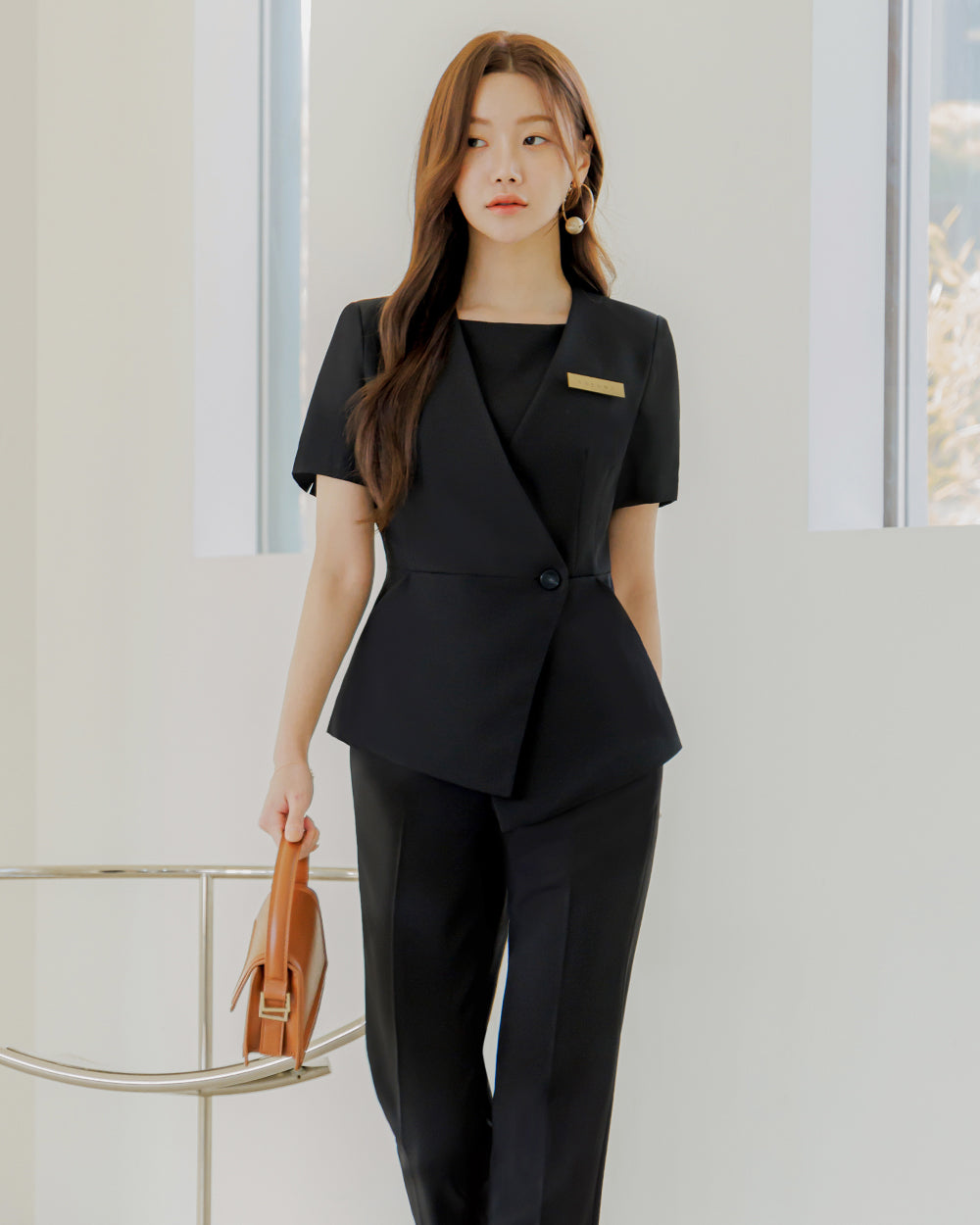 美容サロン制服zeno short sleeve BLACK正面, 横向き, コーディネート例